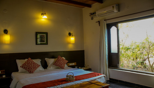 Tadoba suit room